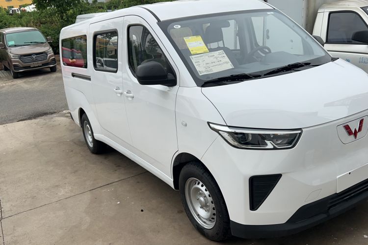 Wuling Yangguang 2024 — 3