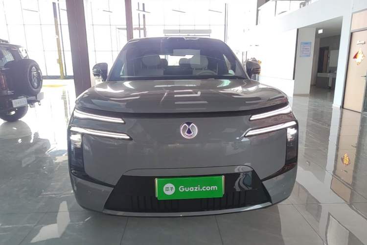 Denza N8L 2025 — 2