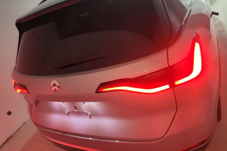 NIO ES8 2020 — 5