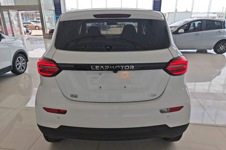 Leapmotor T03 2023 — 5