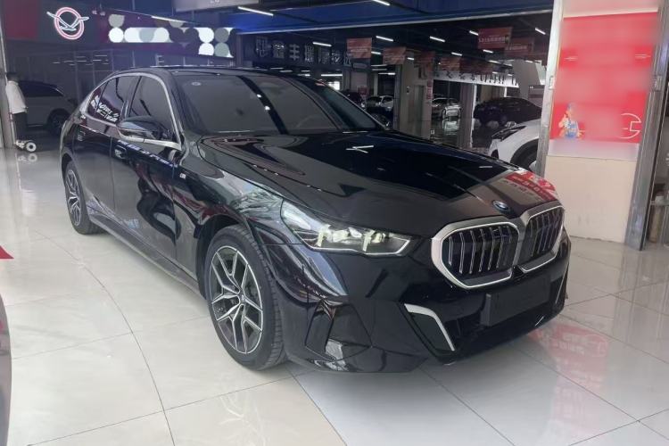BMW i5 2024 — фото 3