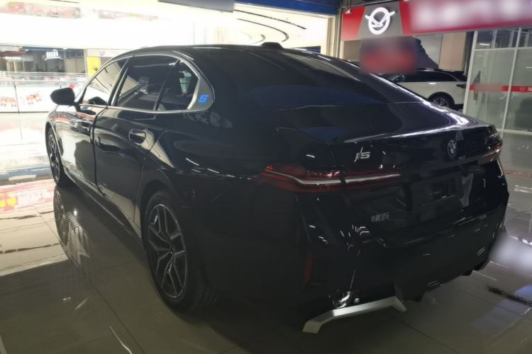 BMW i5 2024 — фото 4