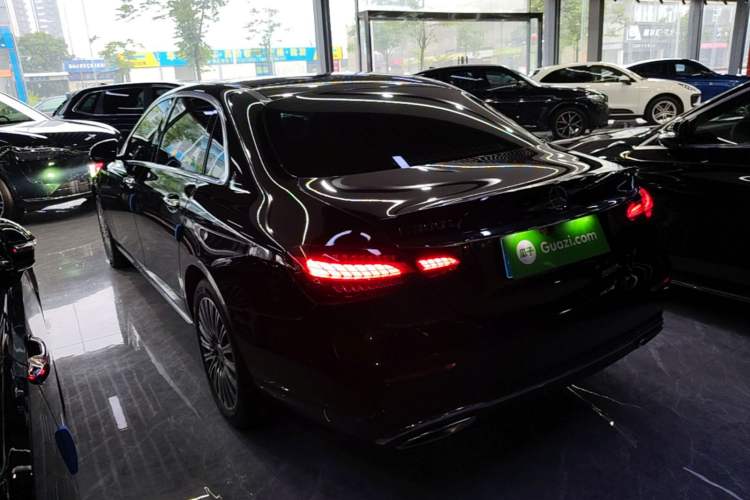 Mercedes-Benz E 300 L 2022 — 4