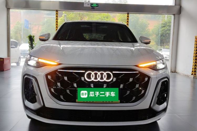 Audi Q5L 2026 — фото 2