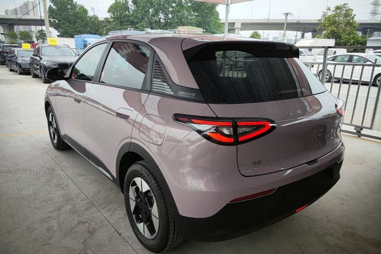 Geely Galaxy Geome 2025 — 4