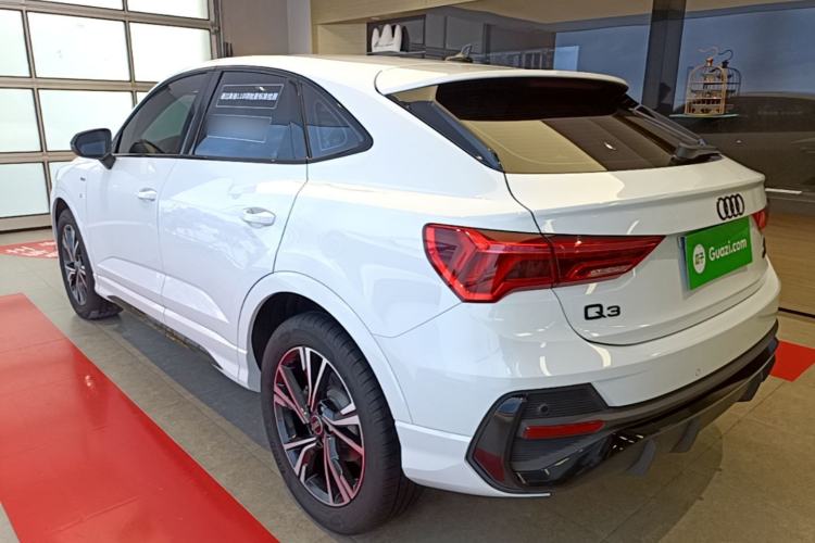 Audi q3 sportback 2023 — фото 4