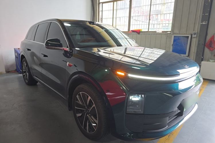 Li Auto L6 2025 — 3