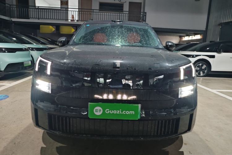 Lynk & Co 900 2025 — 2