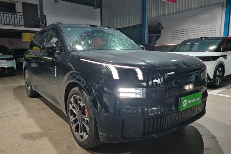 Lynk & Co 900 2025 — 3