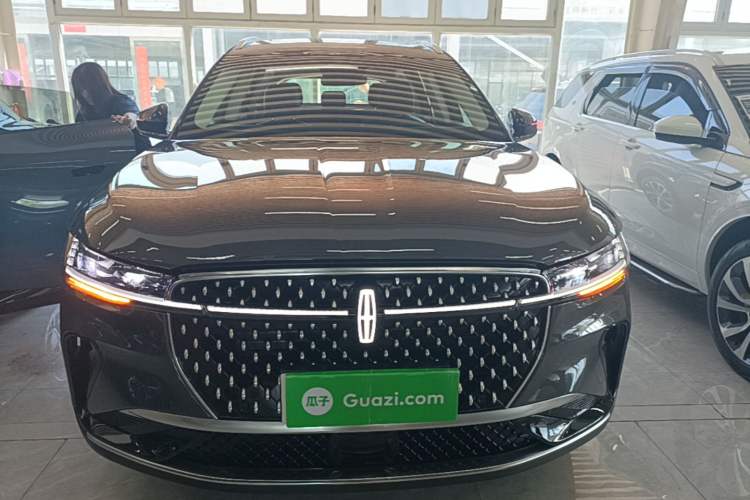 Lincoln Nautilus 2025 — 2