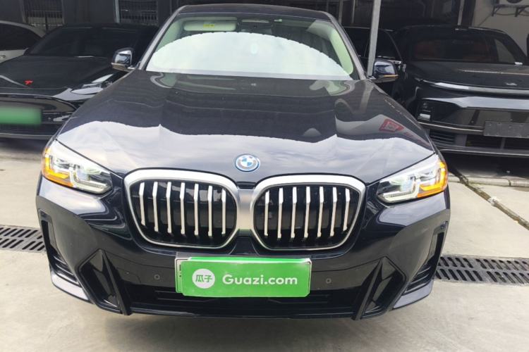 BMW iX3 2023 — 2