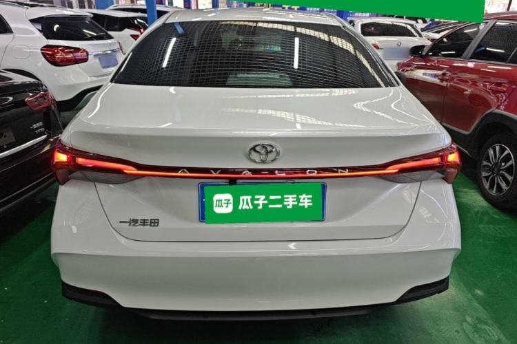 Toyota Avalon 2024 — 5