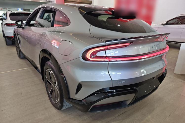 Xiaomi Auto YU7 2025 — фото 4