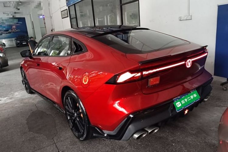 ChangAn UNI-V 2022 — 4