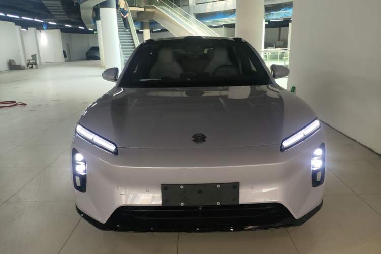 NIO ET5 2025 — 2