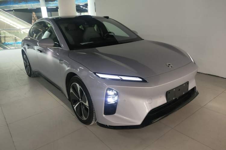 NIO ET5 2025 — 3