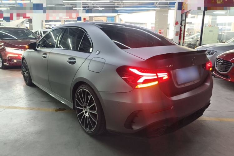 Mercedes-Benz AMG A 35 L 2022 — 4