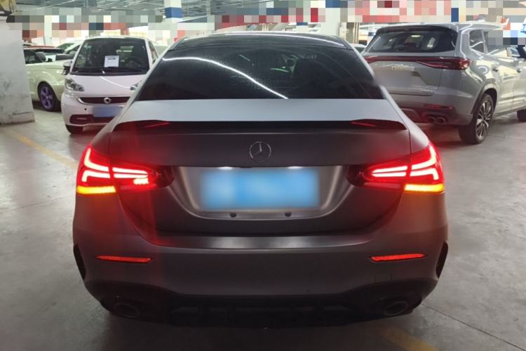 Mercedes-Benz AMG A 35 L 2022 — 5