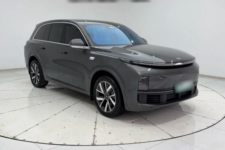 Li Auto L8 2023 — 3