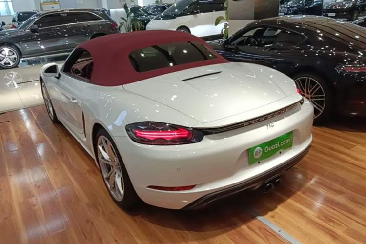 Porsche 718 2022 — 4