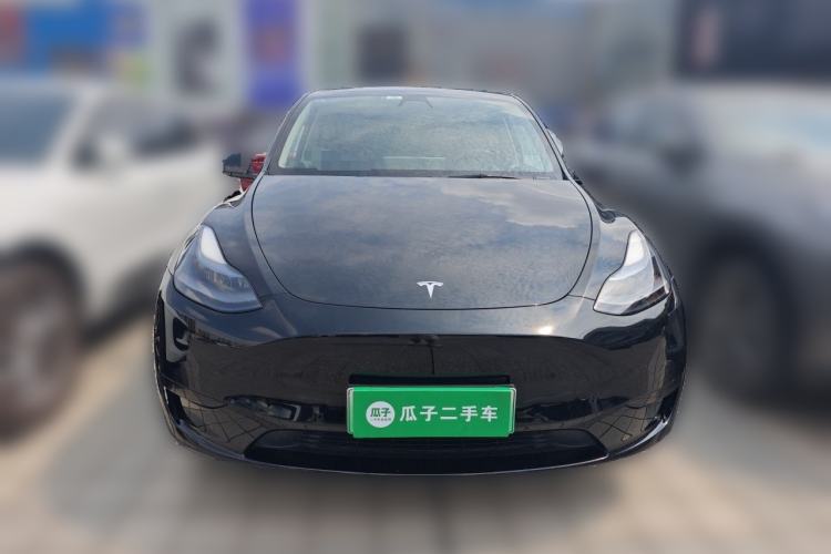 Tesla Model Y 2022 — 2