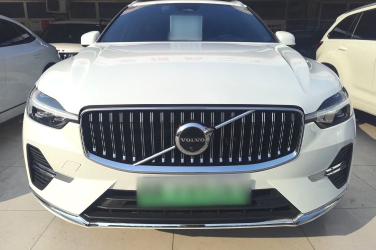 Volvo XC60 2023 — фото 2