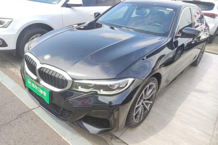 BMW 320Li 2022 — фото 1