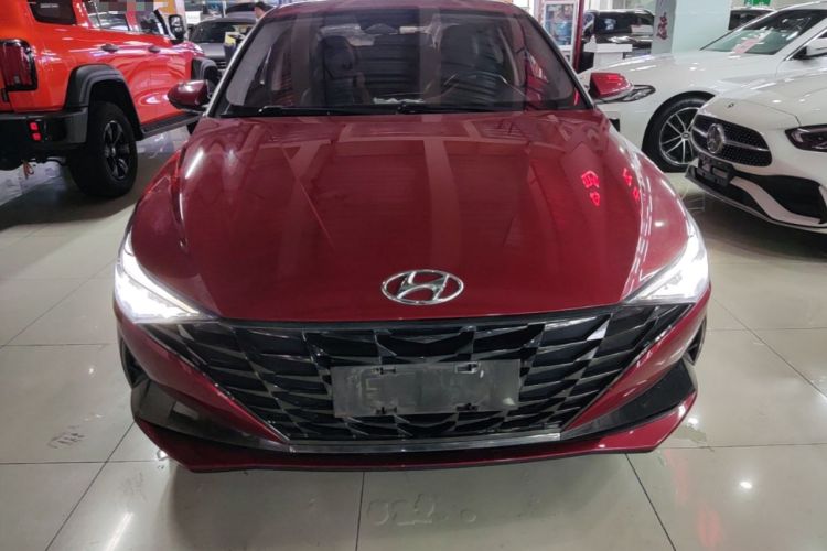 Hyundai Elantra 2021 — 2
