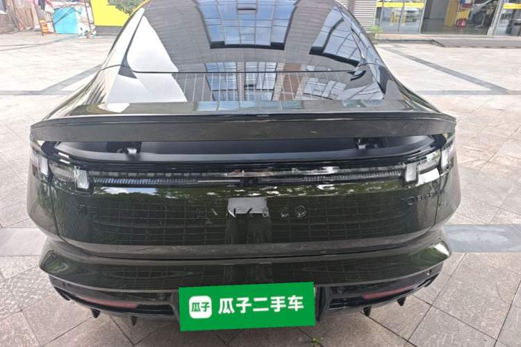 Lynk & Co 10 EM-P 2025 — 5