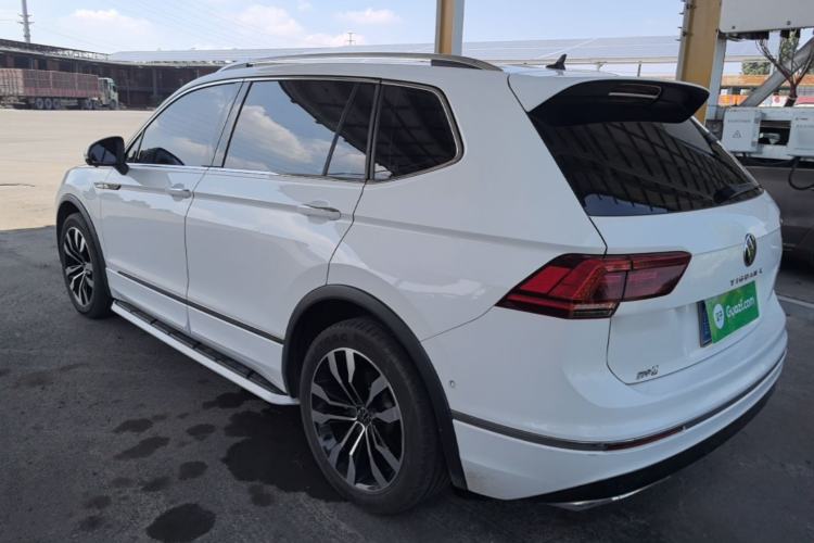 Volkswagen Tiguan L 2021 — фото 4