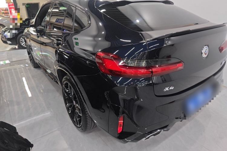 BMW x4 2022 — 4