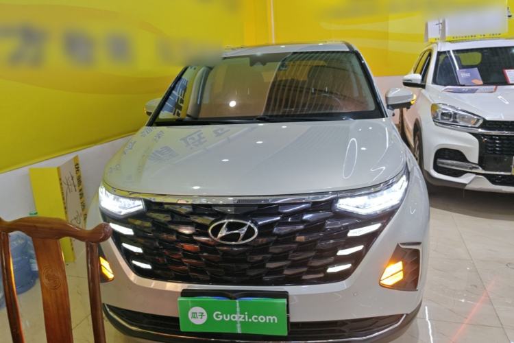 Hyundai Custo 2021 — 2