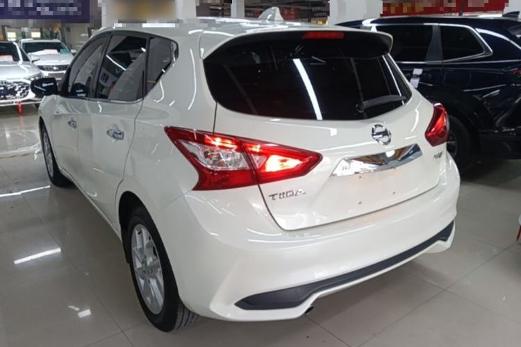 Nissan Tiida 2023 — 4