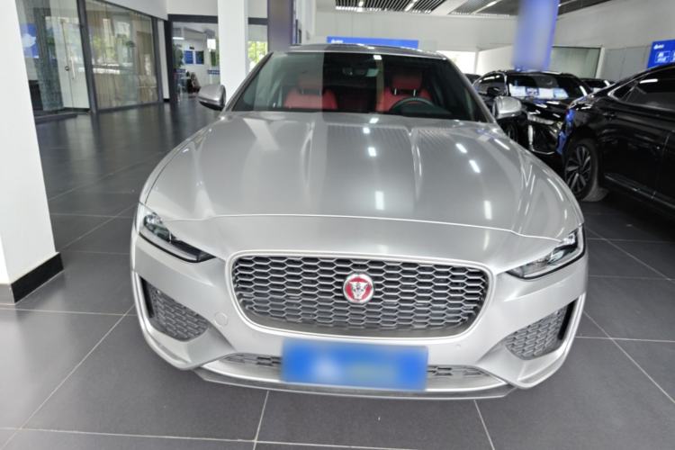 Jaguar XEL 2024 — 2