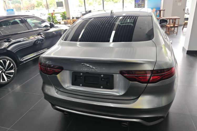 Jaguar XEL 2024 — 5