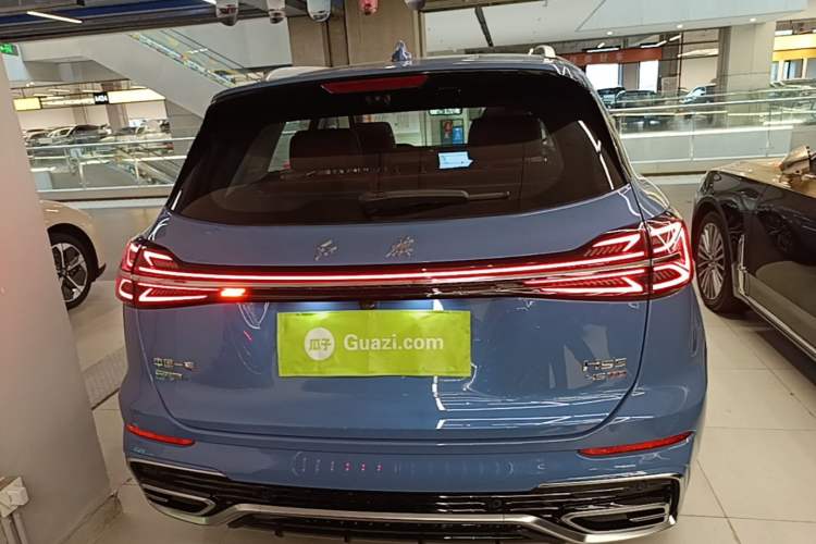 Hongqi HS5 2023 — 5