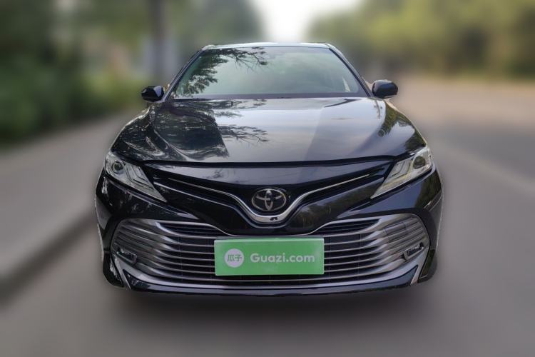 Toyota Camry 2019 — 2
