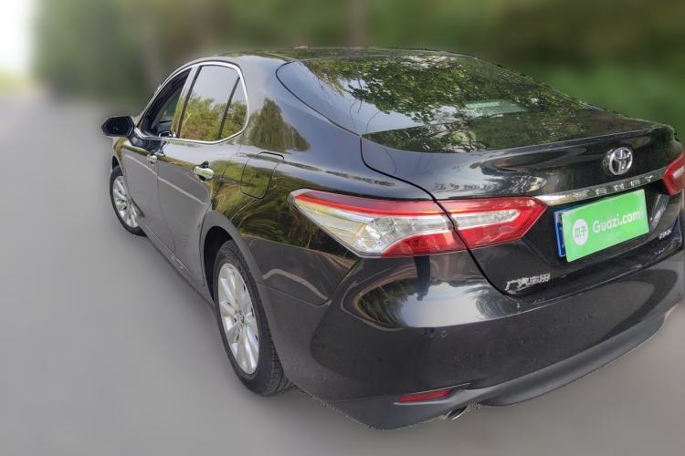 Toyota Camry 2019 — 4