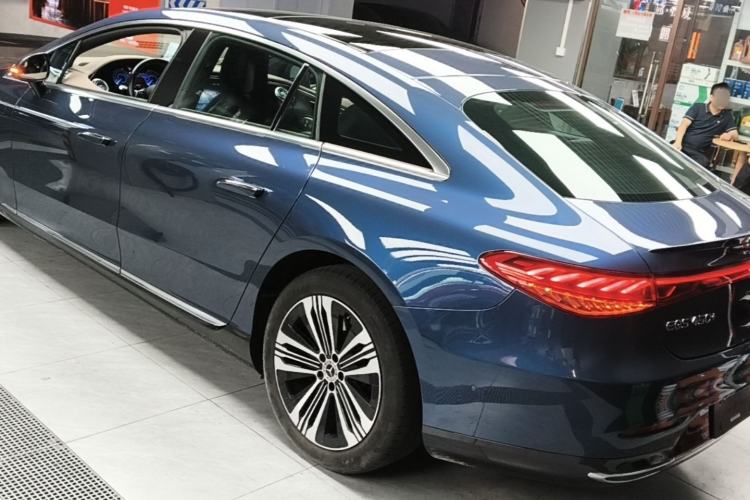 Mercedes-Benz EQS 450+ 2022 — 4