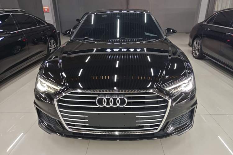 Audi A6L 2022 — 2