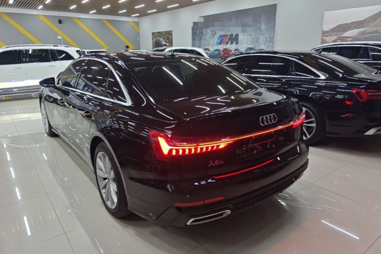 Audi A6L 2022 — 4