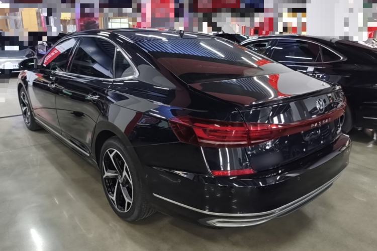 Volkswagen Passat 2023 — фото 4
