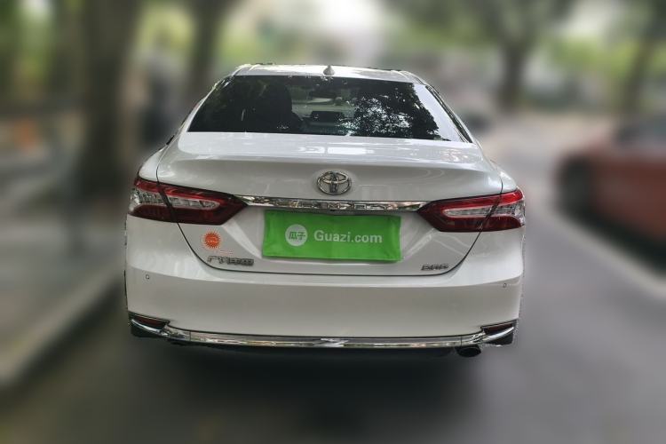 Toyota Camry 2023 — 5