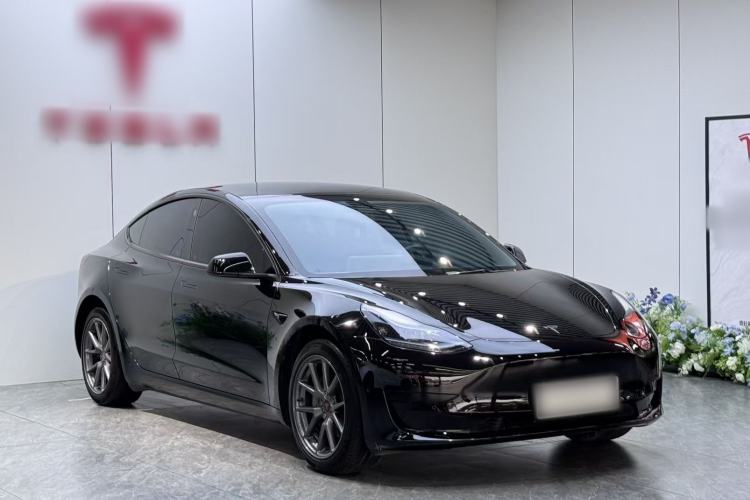 Tesla Model 3 2022 — 3