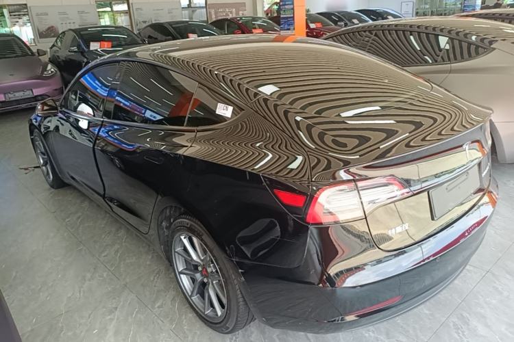 Tesla Model 3 2022 — 4