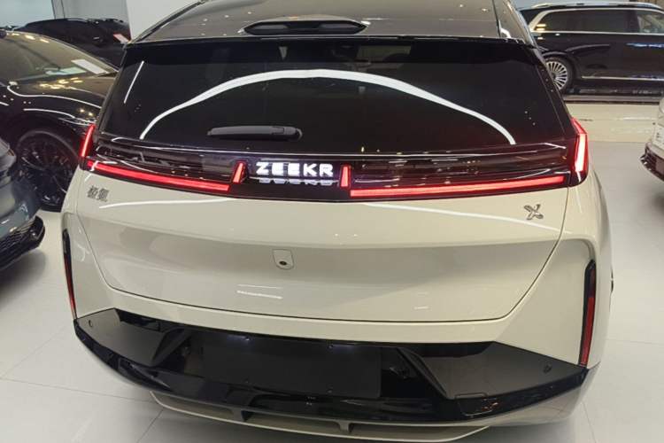 Zeekr Zeekr X 2025 — 5