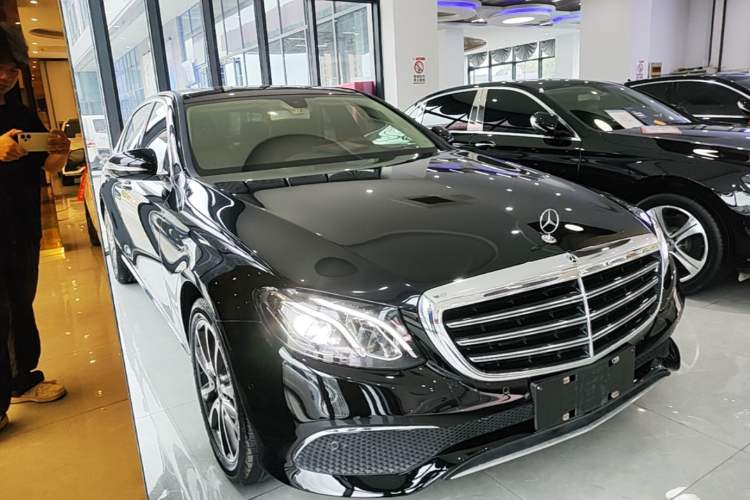 Mercedes-Benz benz e class 2020 — фото 3