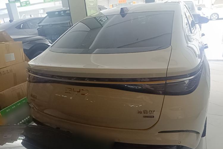 BYD Seal 07 2025 — 5