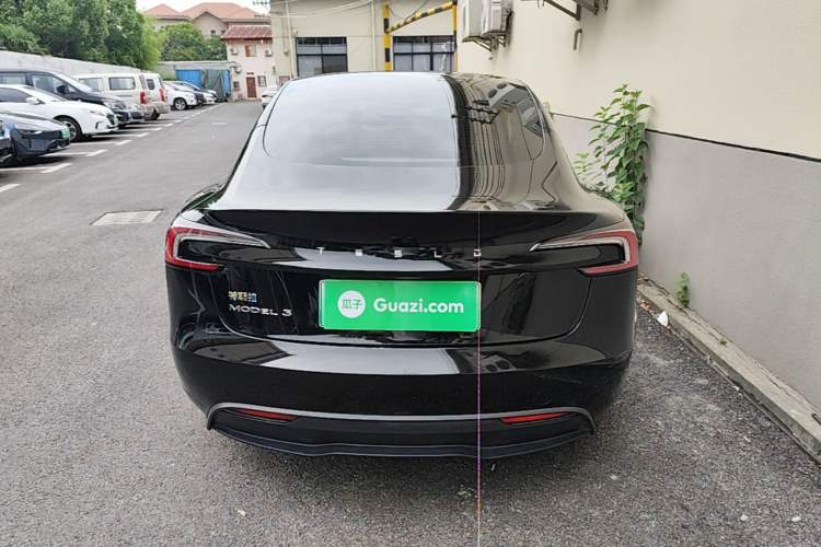 Tesla Model 3 2023 — 5