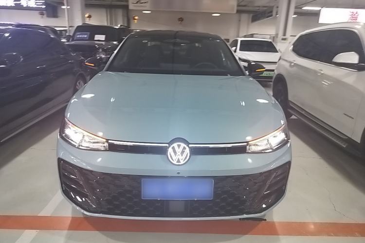 Volkswagen Passat 2026 — 2